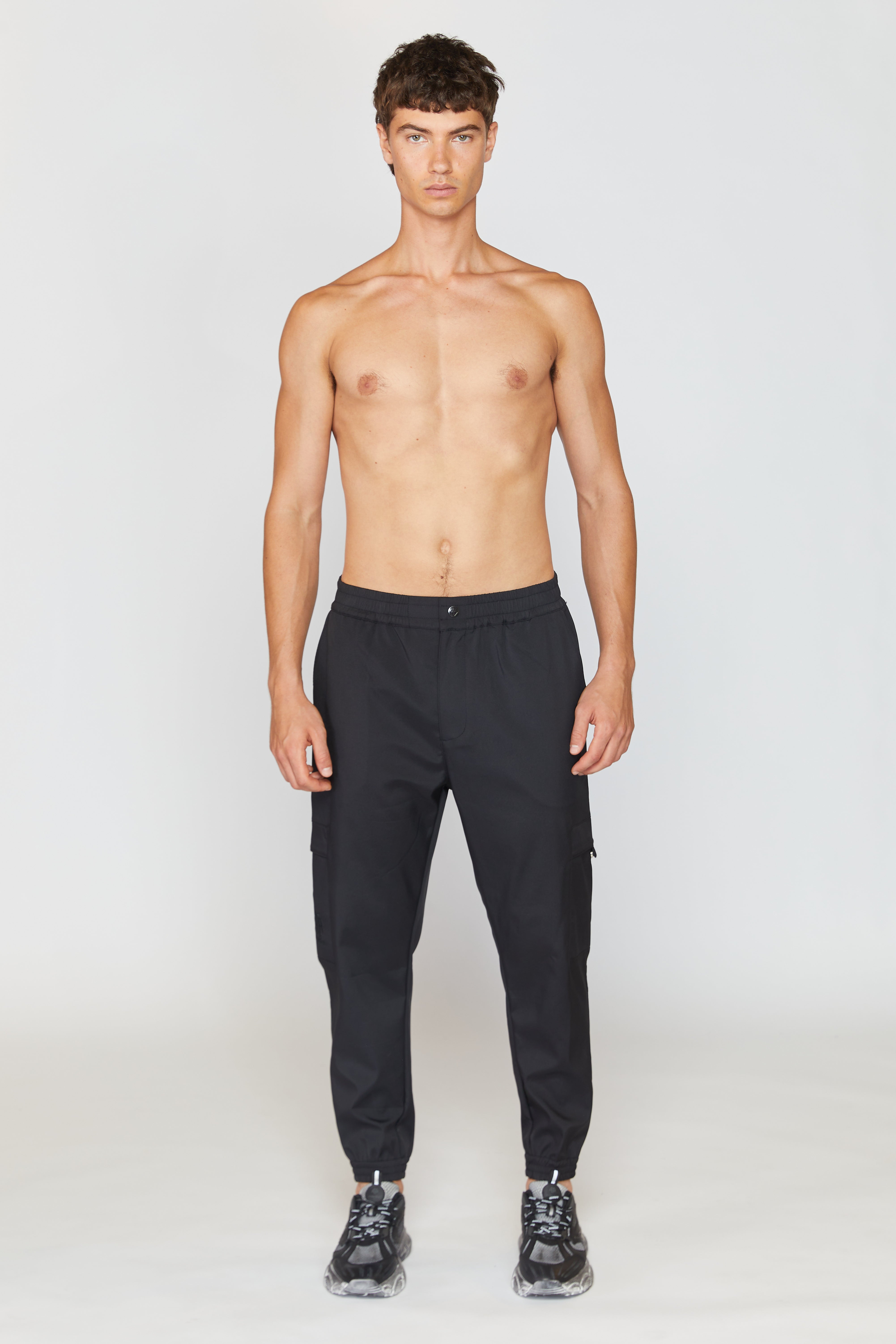 BLACK CARGO PANTS