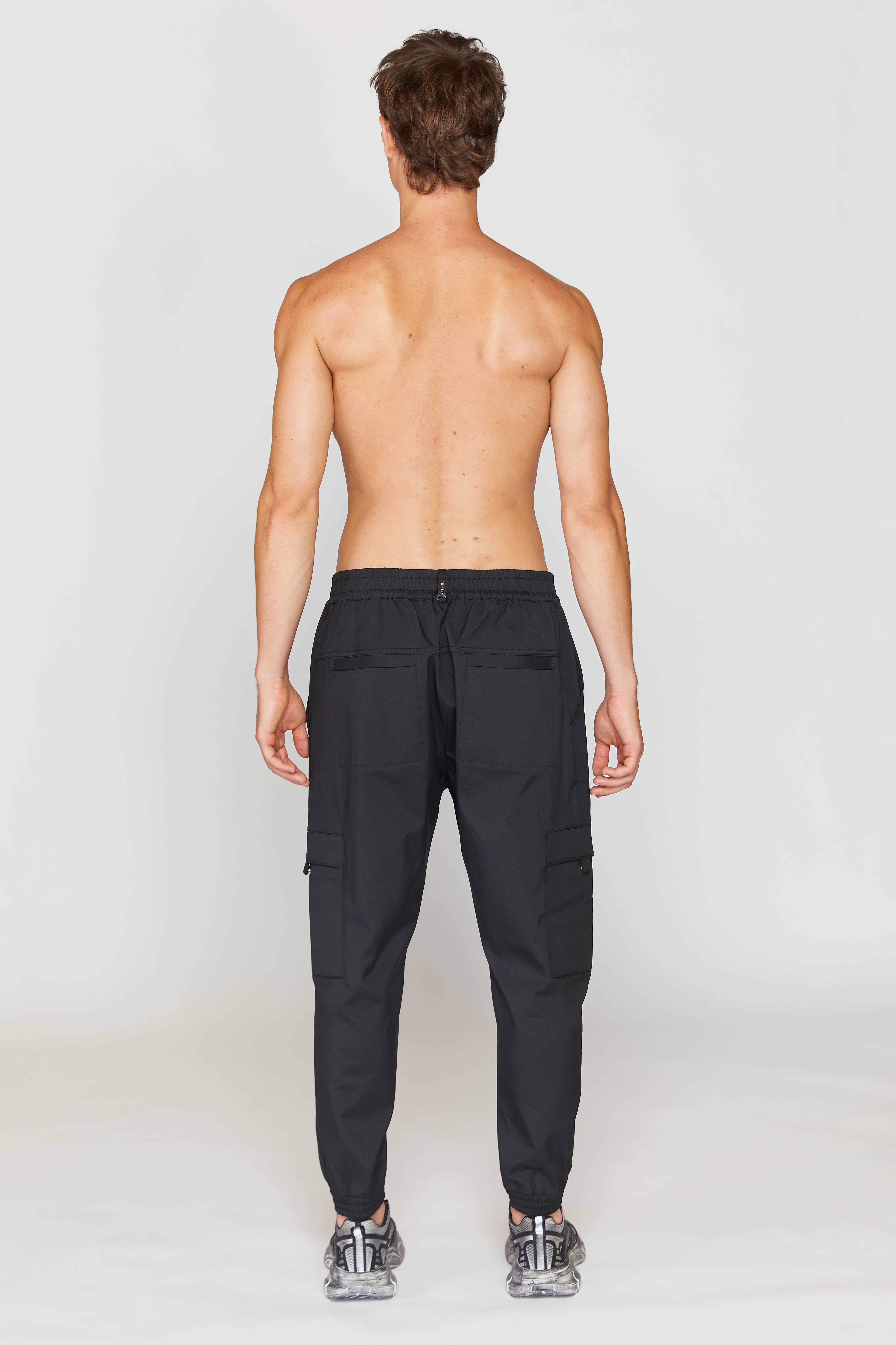 BLACK CARGO PANTS