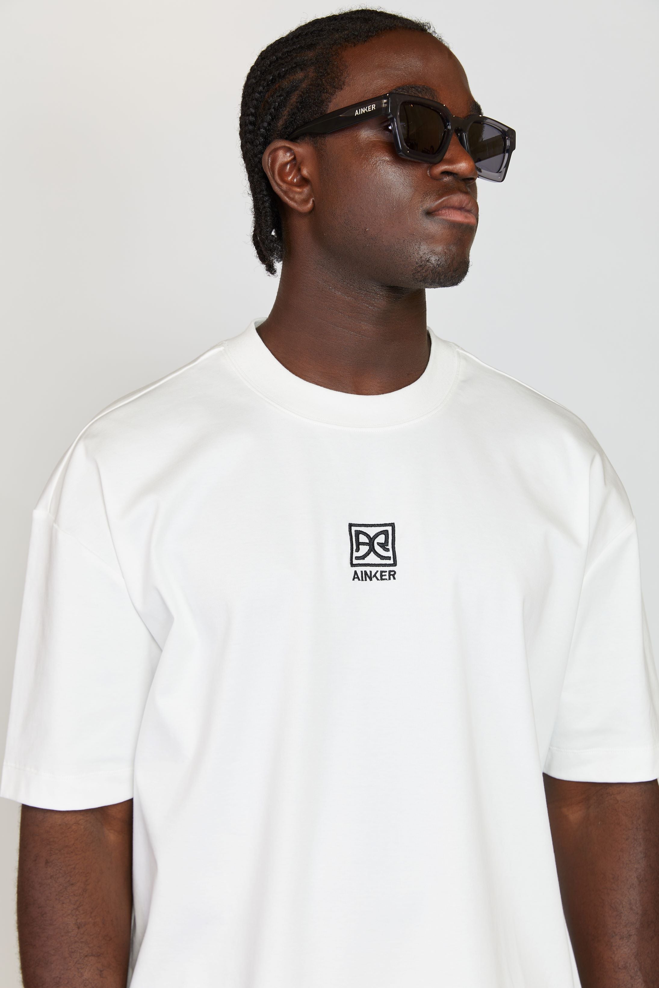 AINKER AR WHITE T-Shirt