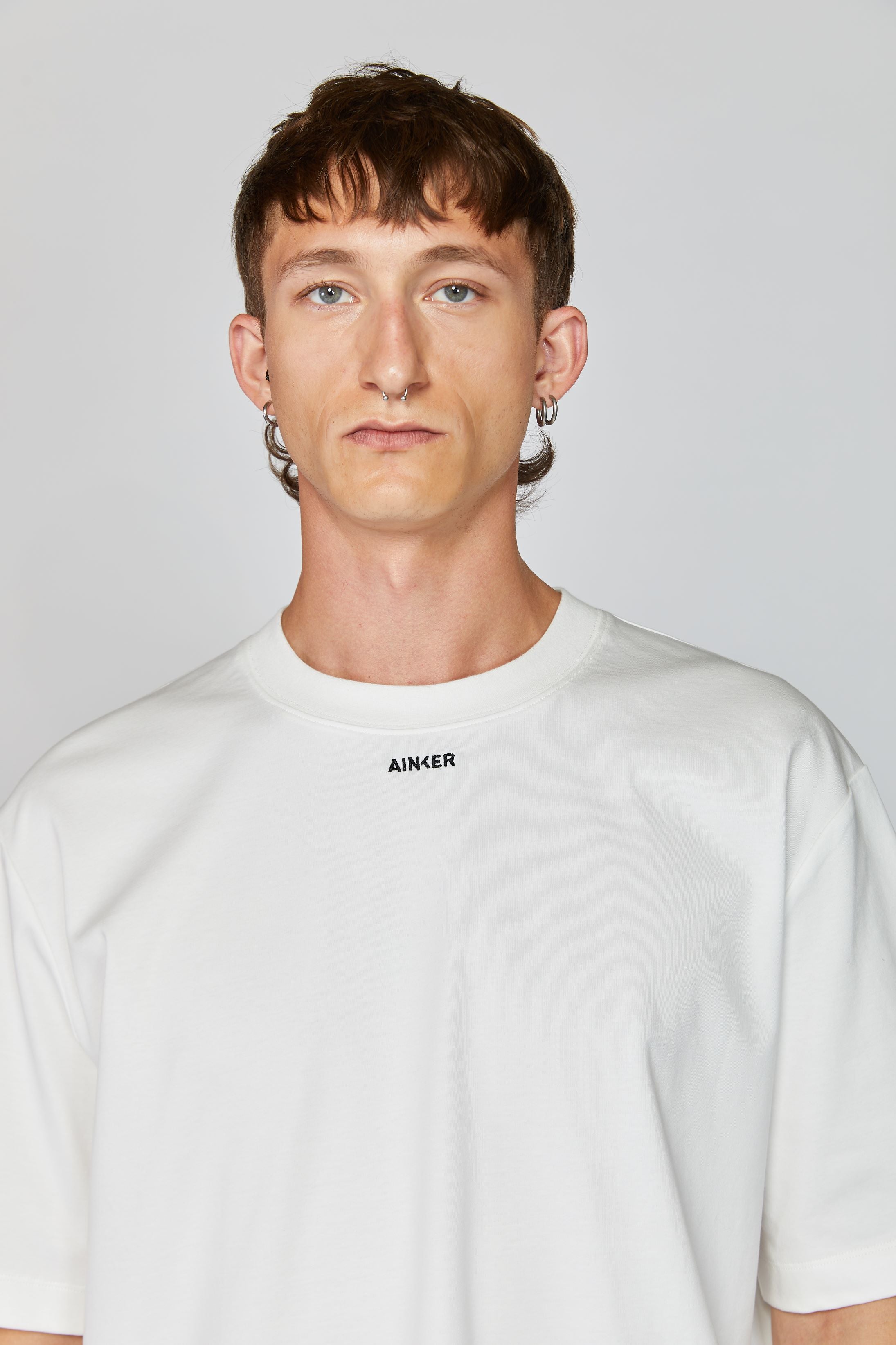 AINKER WHITE T-Shirt