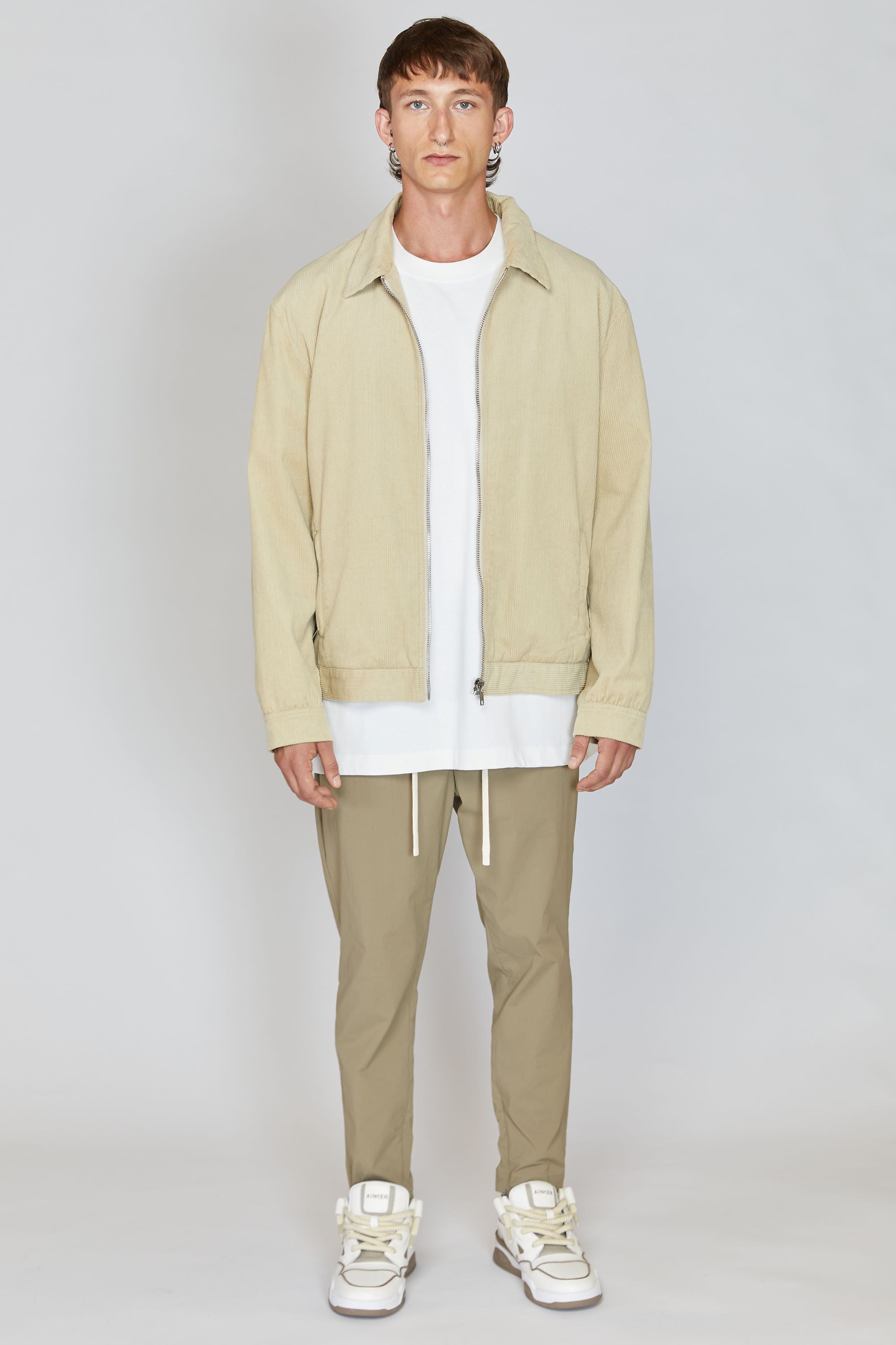 AINKER OFF-WHITE COURDAROY JACKET