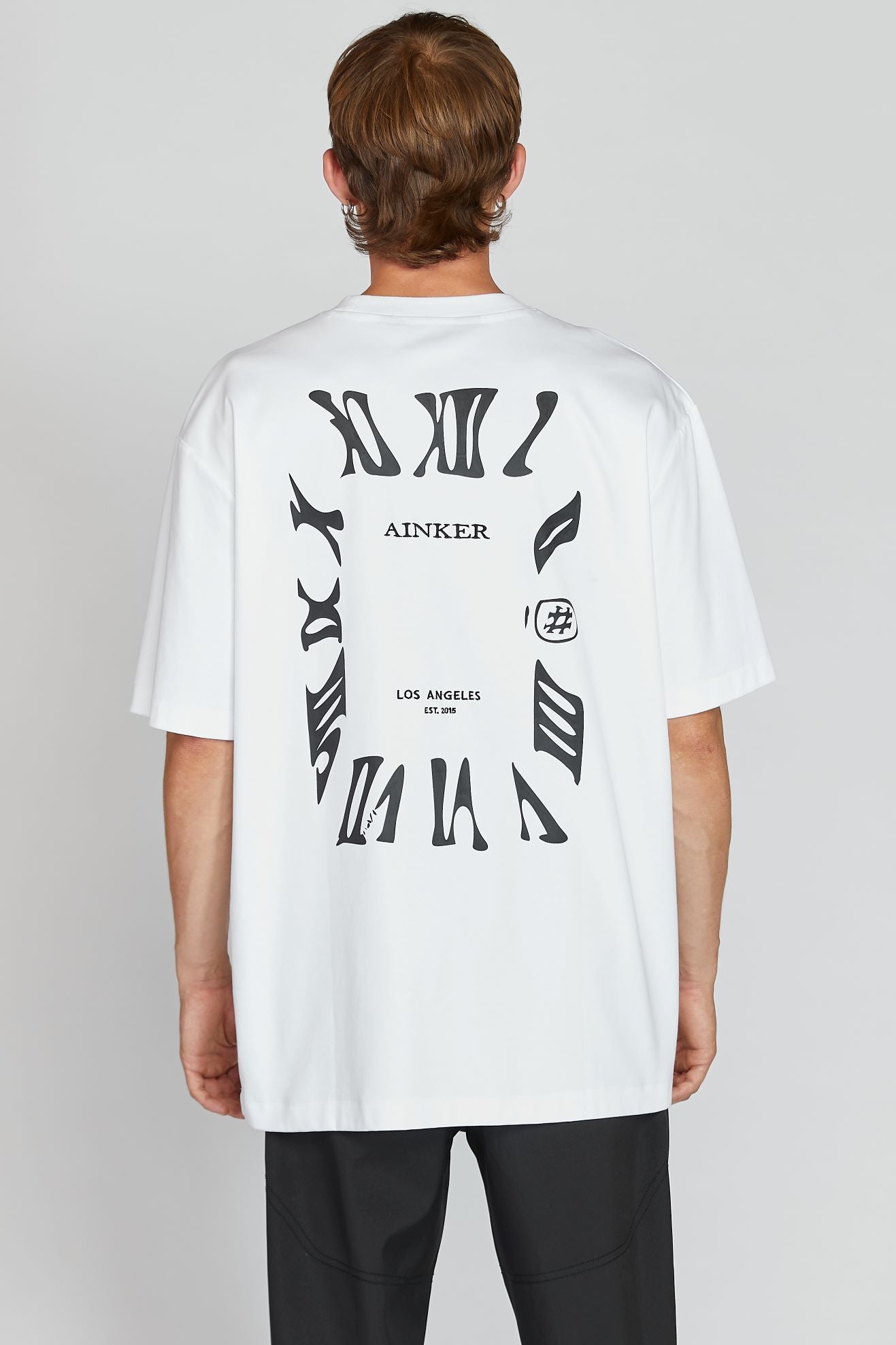 AINKER WHITE WATCH T-SHIRT