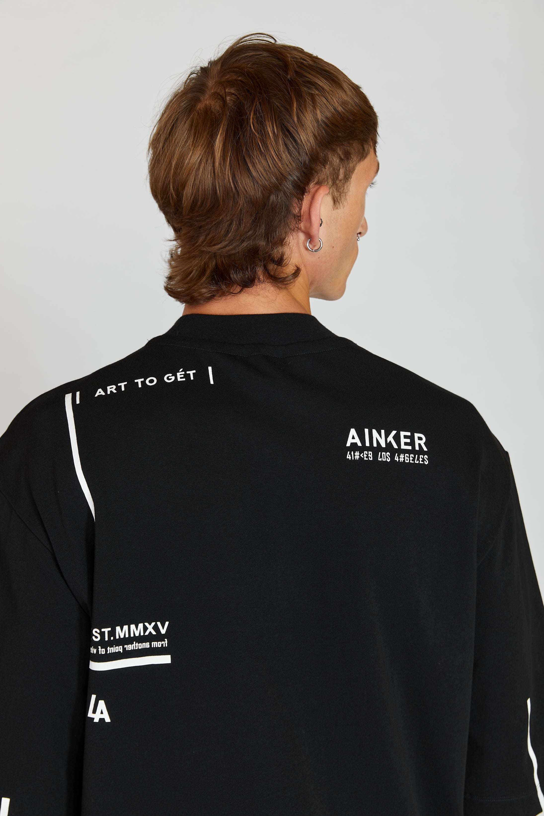 AINKER JAPAN BLACK T-SHIRT