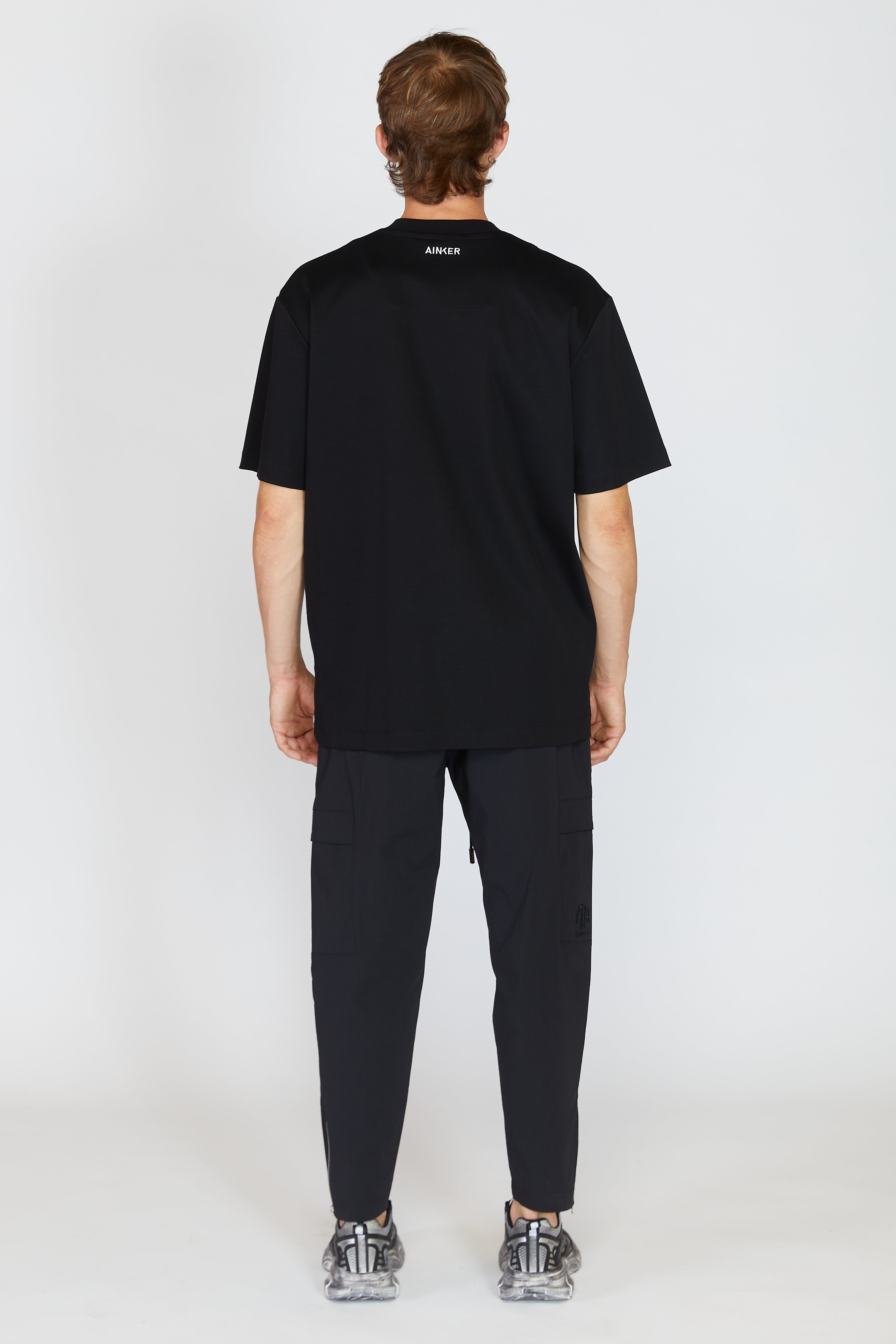 AINKER BLACK LOGO T-SHIRT