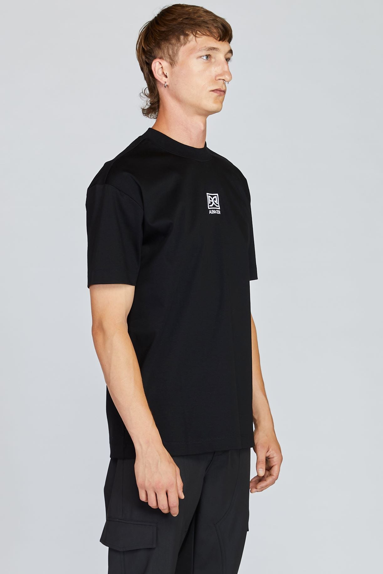 AINKER AR BLACK T-Shirt