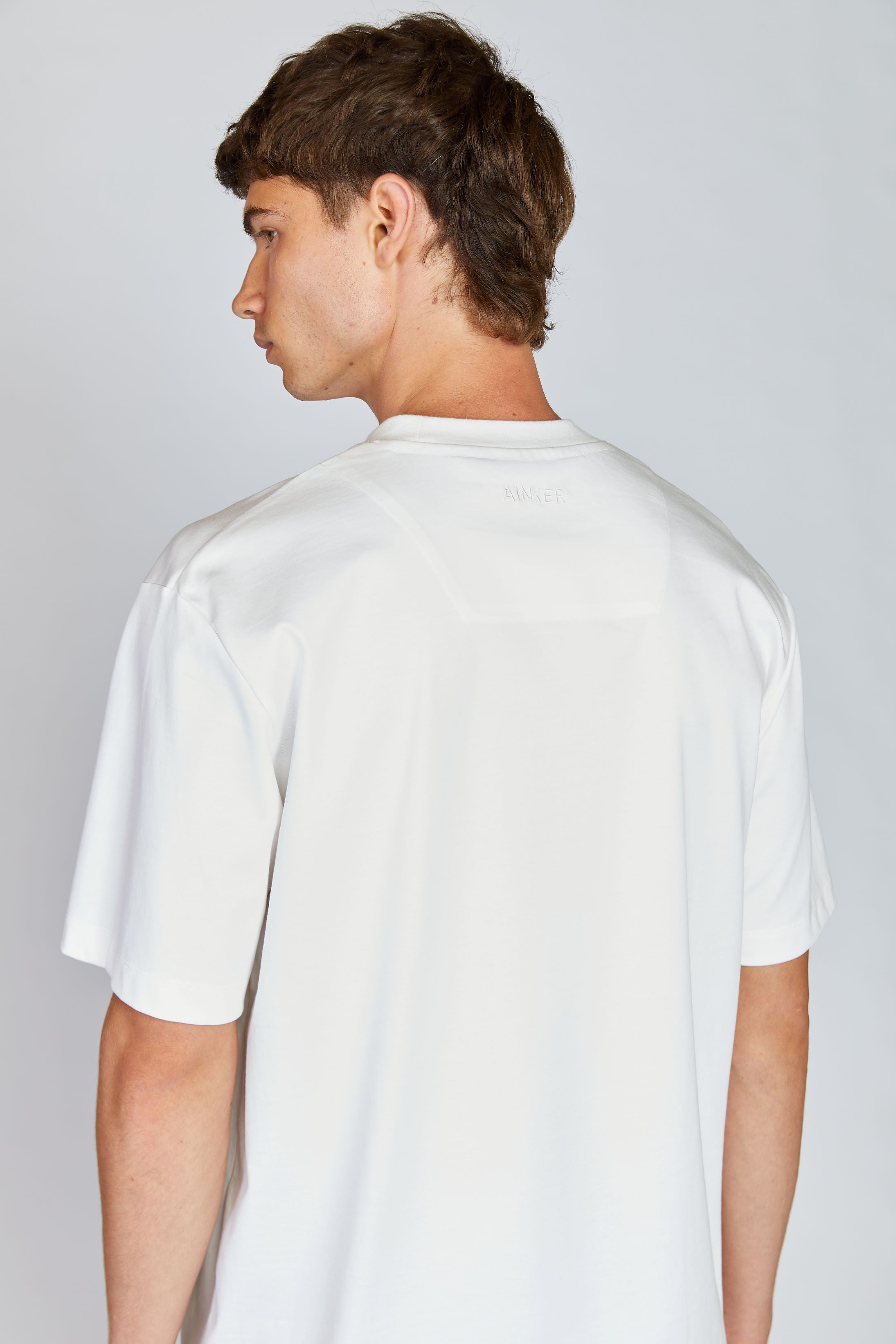 AINKER AR WHITE T-Shirt