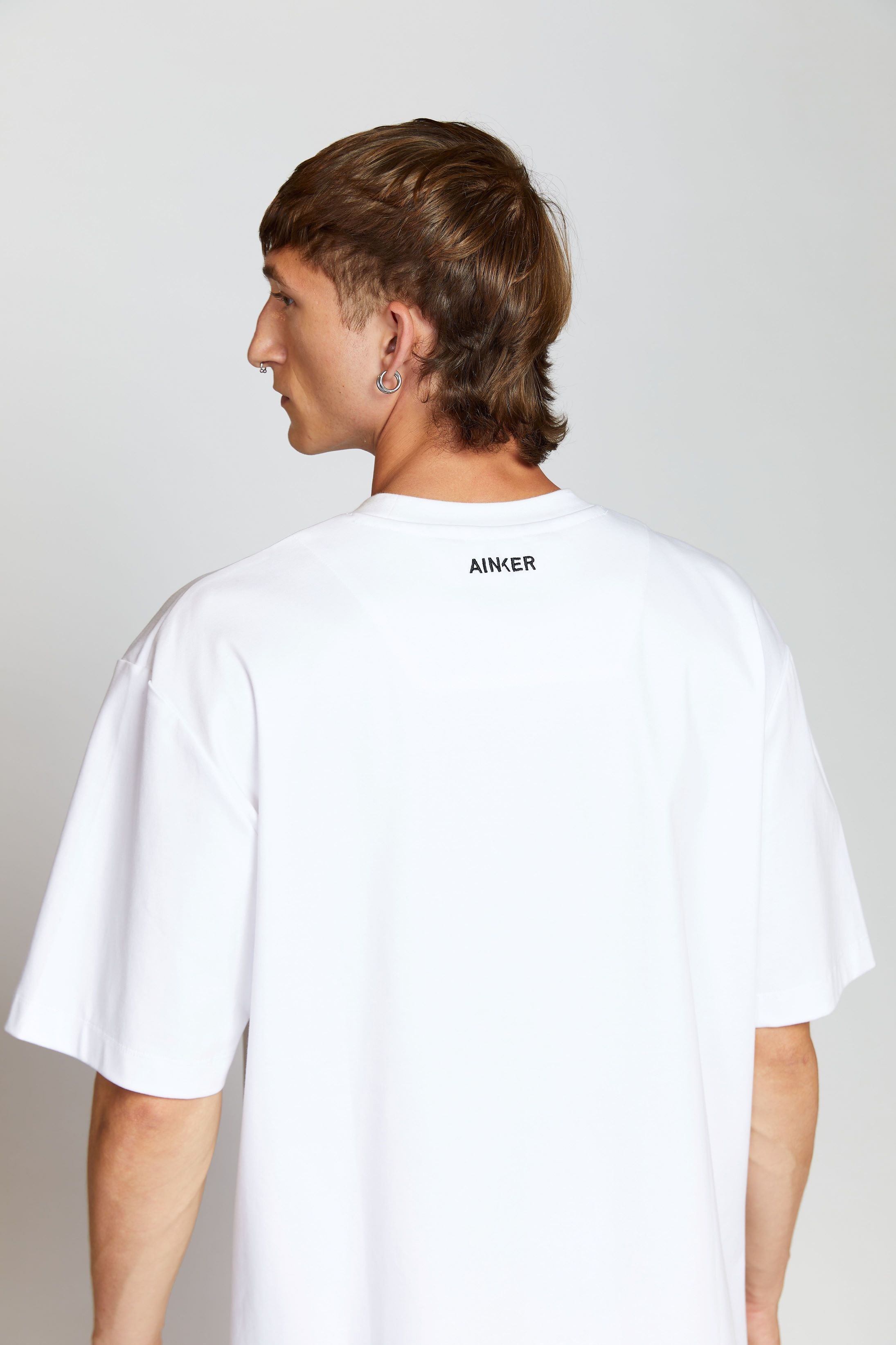 AINKER WHITE LOGO T-SHIRT