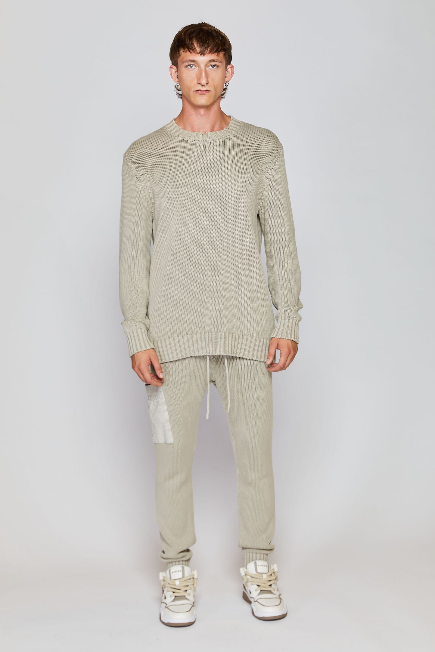 TOP OFF- WHITE KNIT