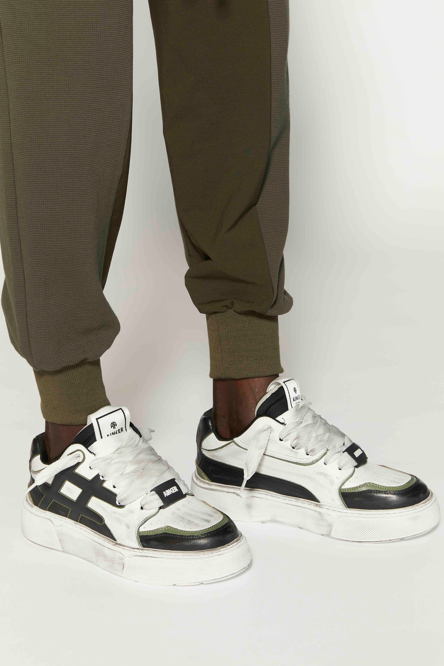 Backdoor Vintage Black Green