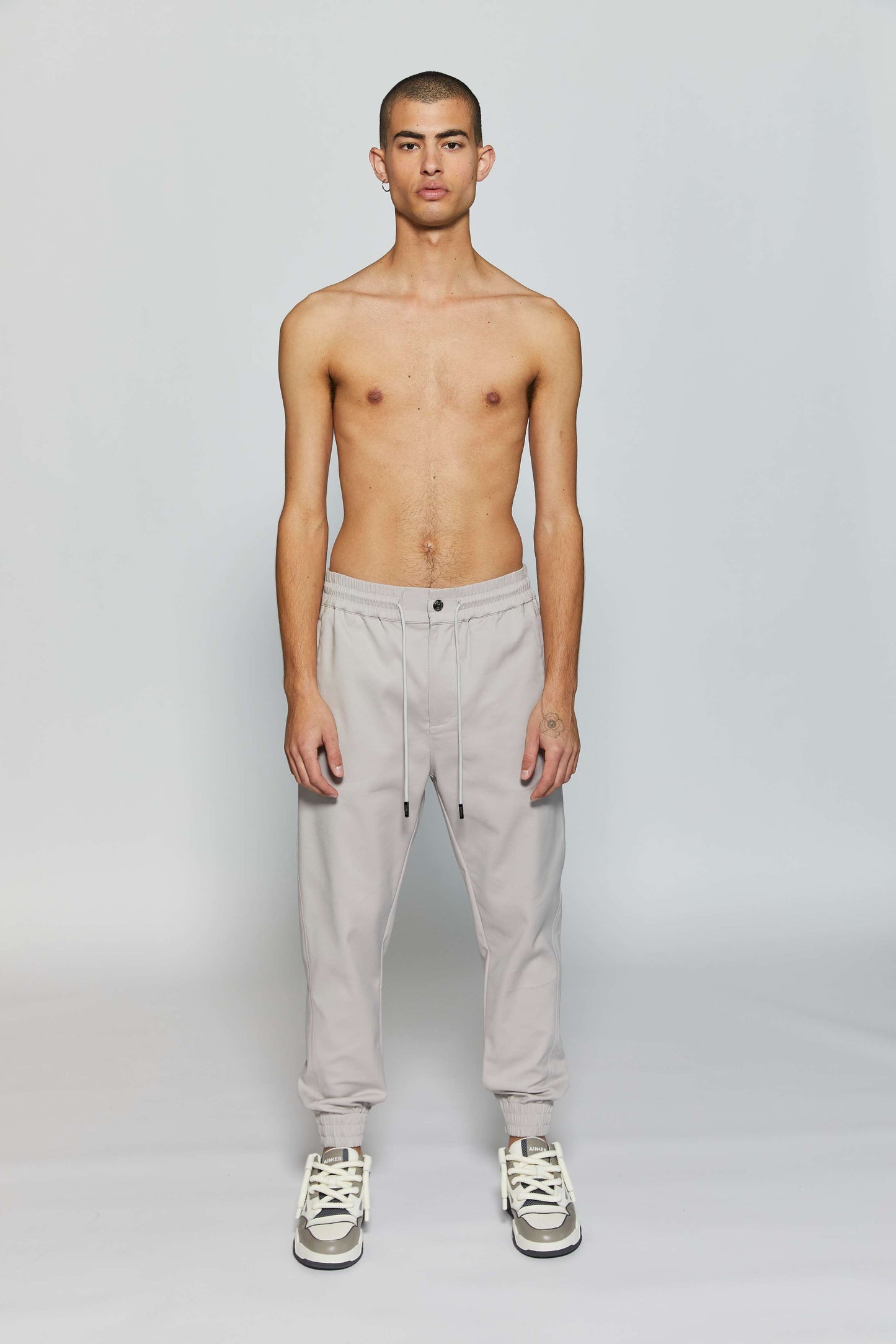 Elegant Jogging 257 Off-White Pants