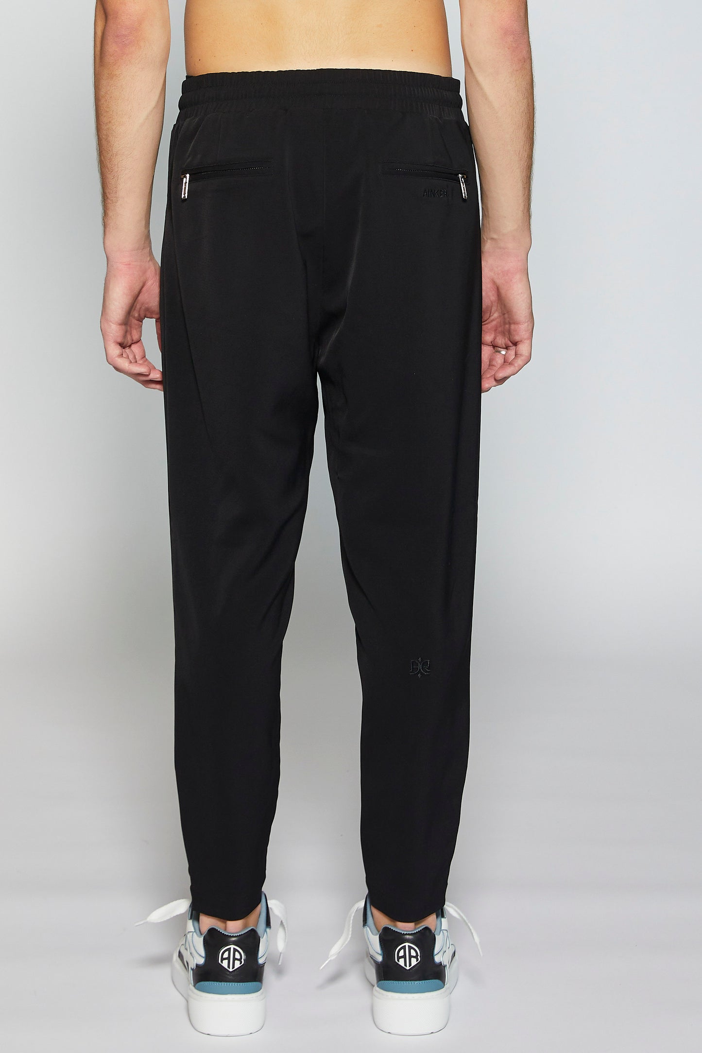 Straight 260 Black Pants