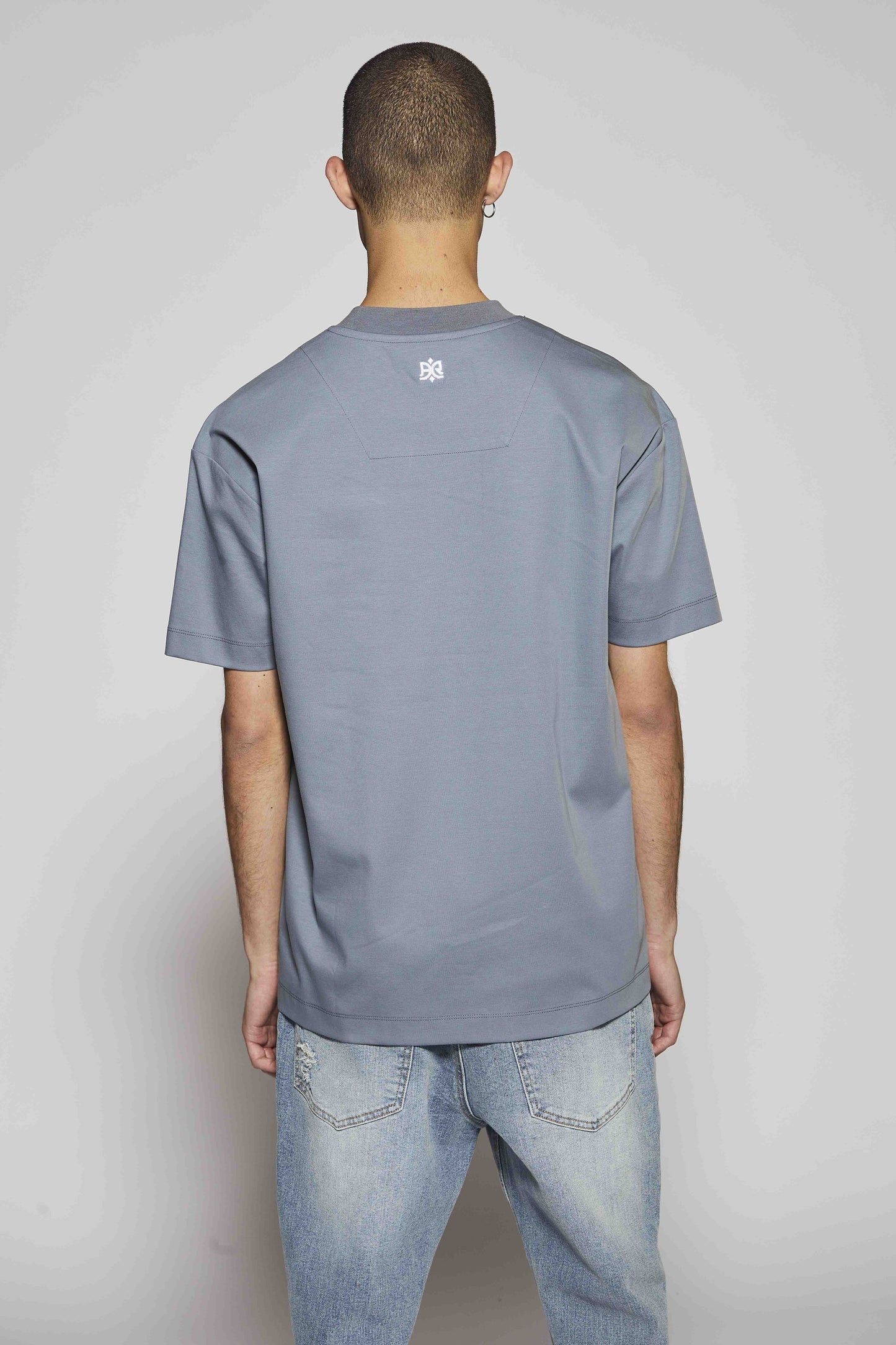 Neck 220 Gray T-Shirt