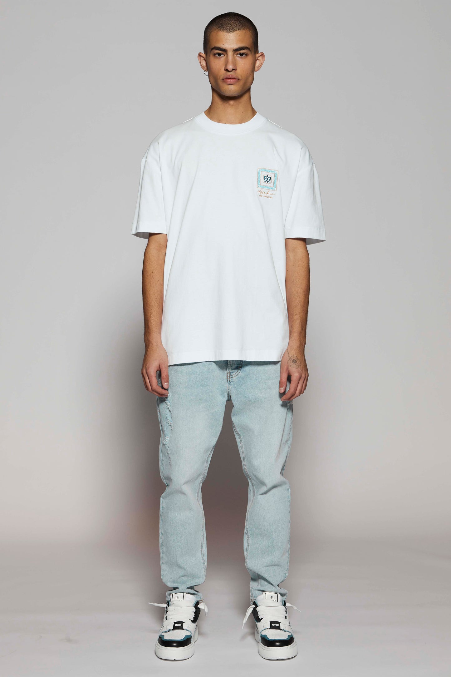 Burton L.Blue 381 Slim Fit Jeans