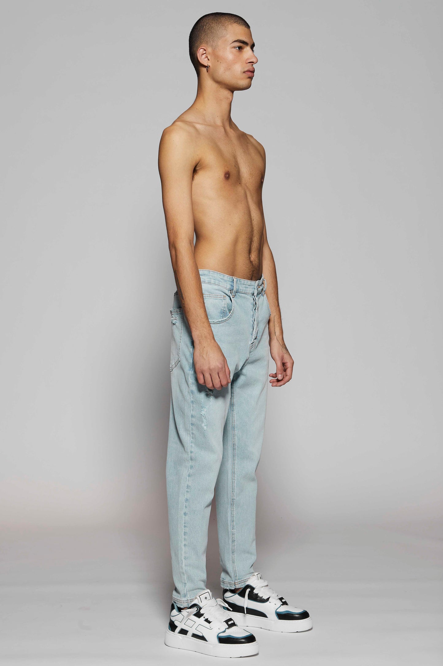 Burton L.Blue 381 Slim Fit Jeans