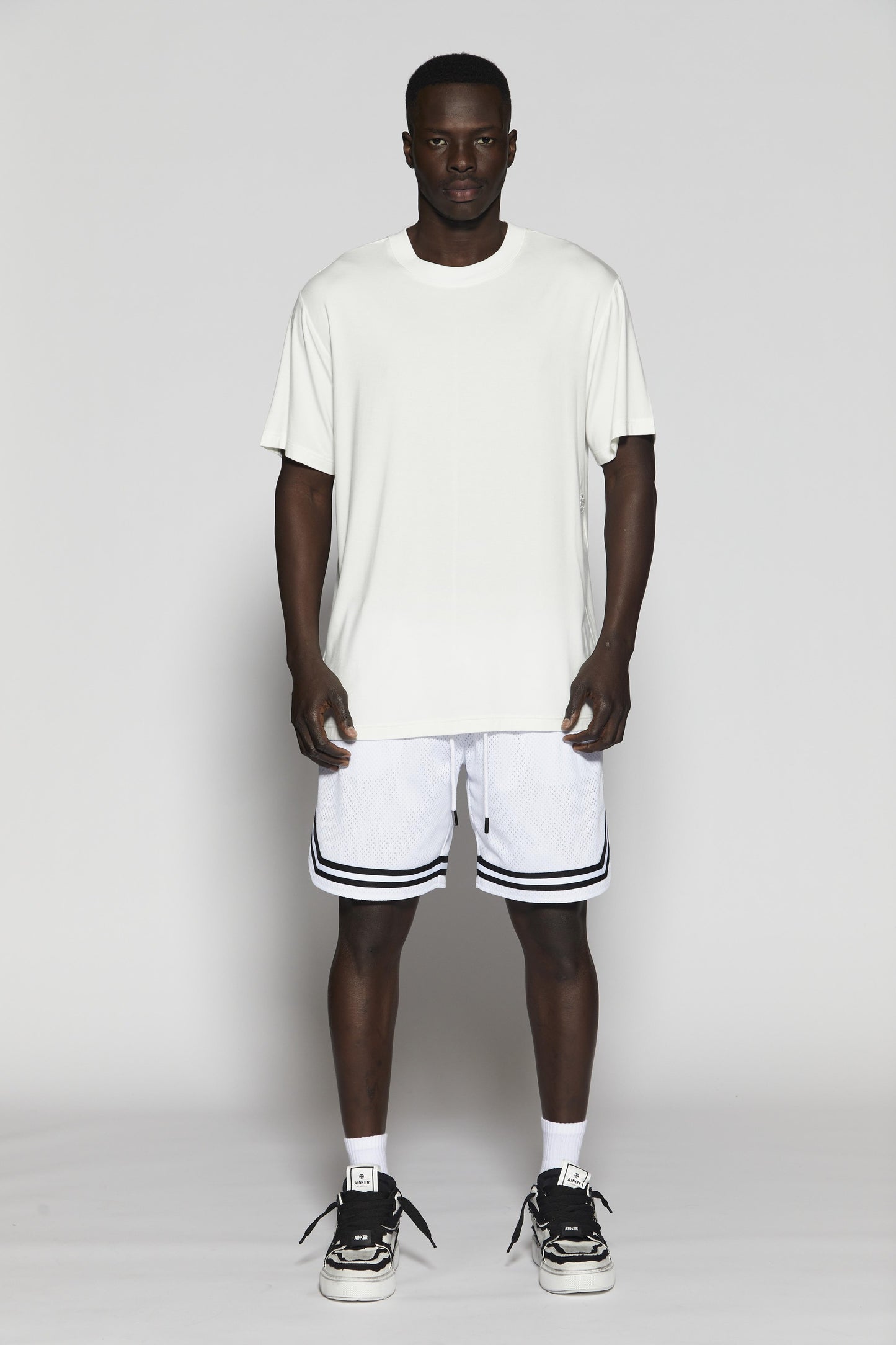 BB 262 White Short Pant