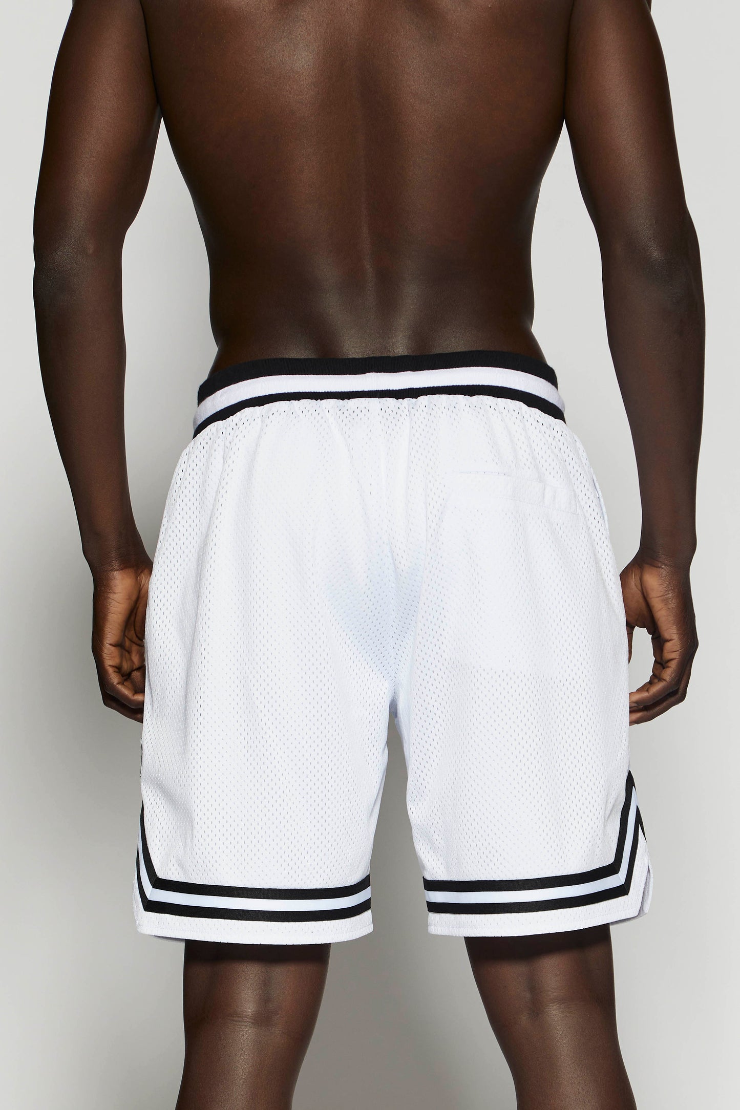 BB 262 White Short Pant