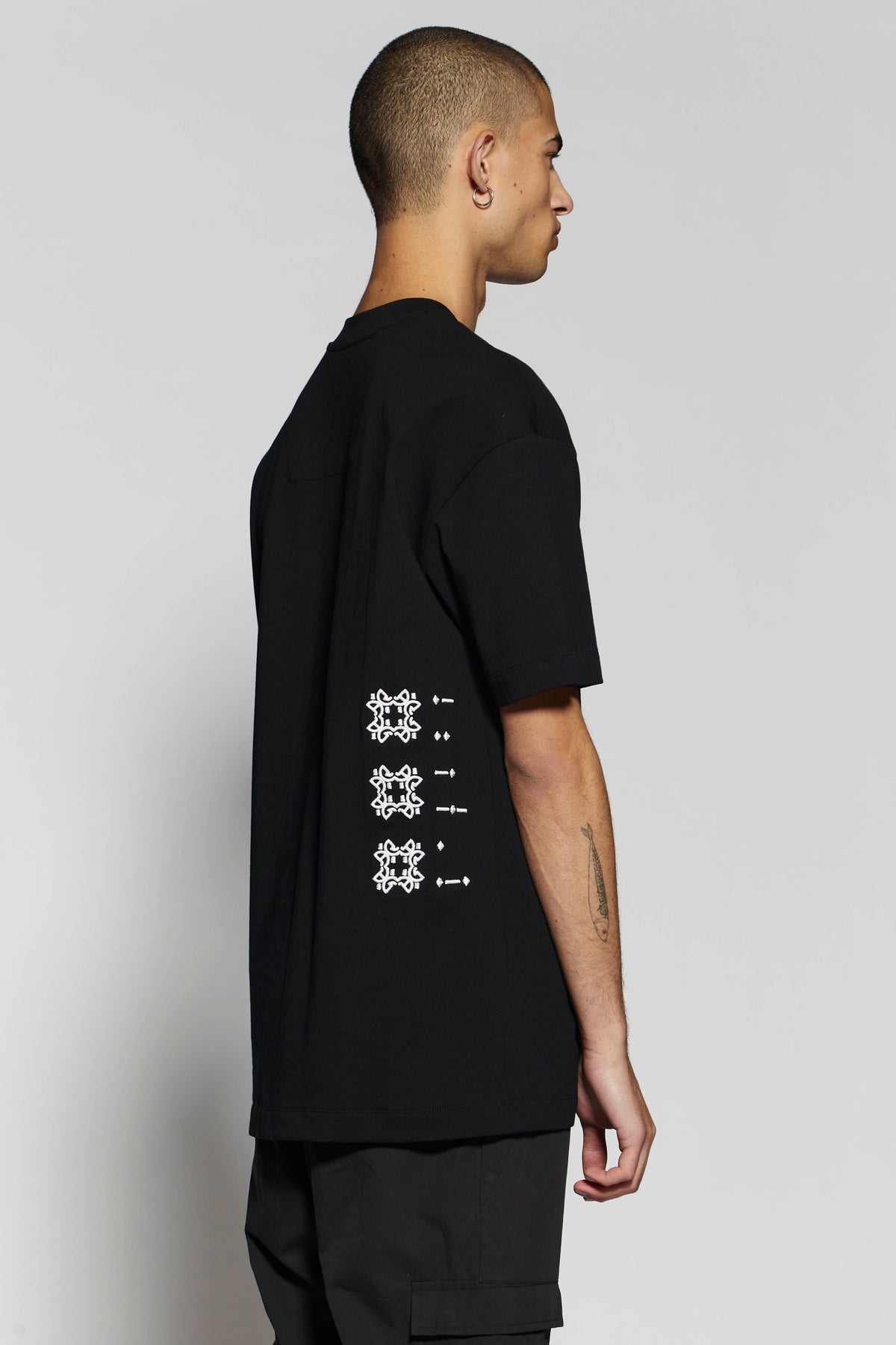 Square 208 Black T-Shirt