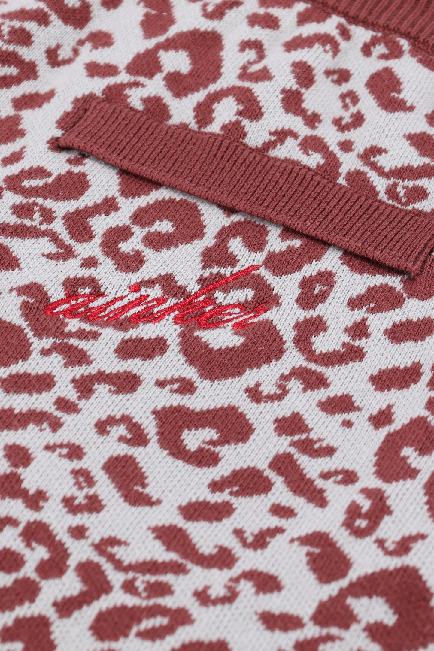 Leopard 814 Red Knit Short Pant
