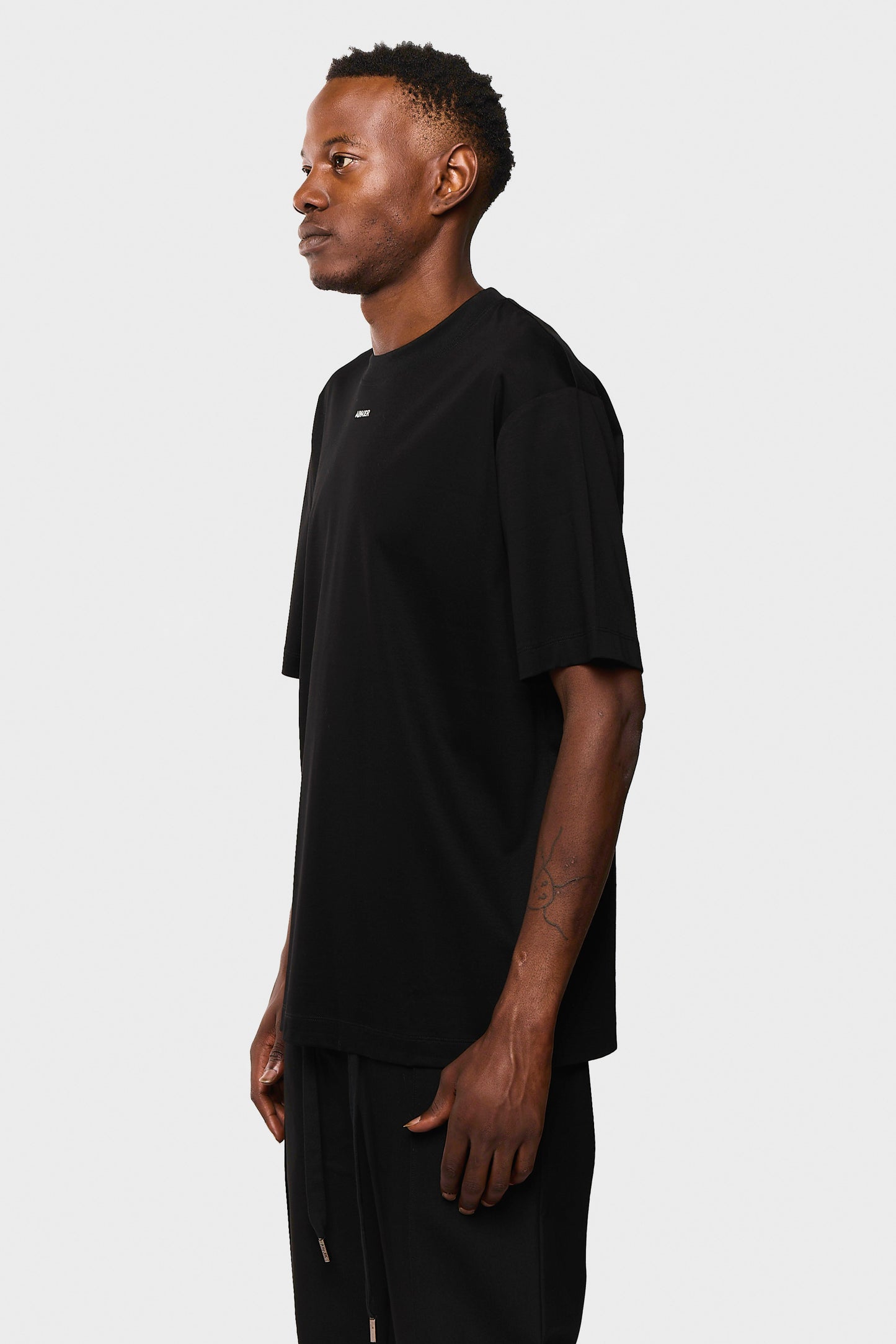 Mercerized 546 Black T-Shirt