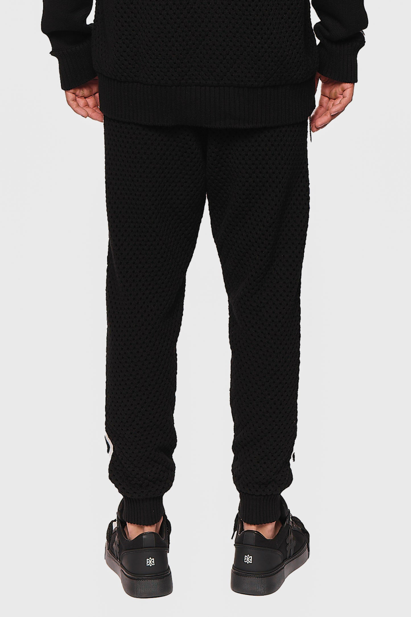 Cashmire Black 628 Bottom