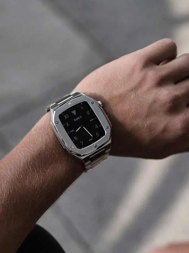 Silver Apple Watch Case